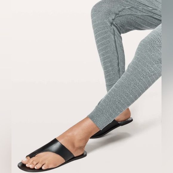 Lululemon Breeze By Jogger Squad Gravity Grey Size 2 - Picture 6 of 13